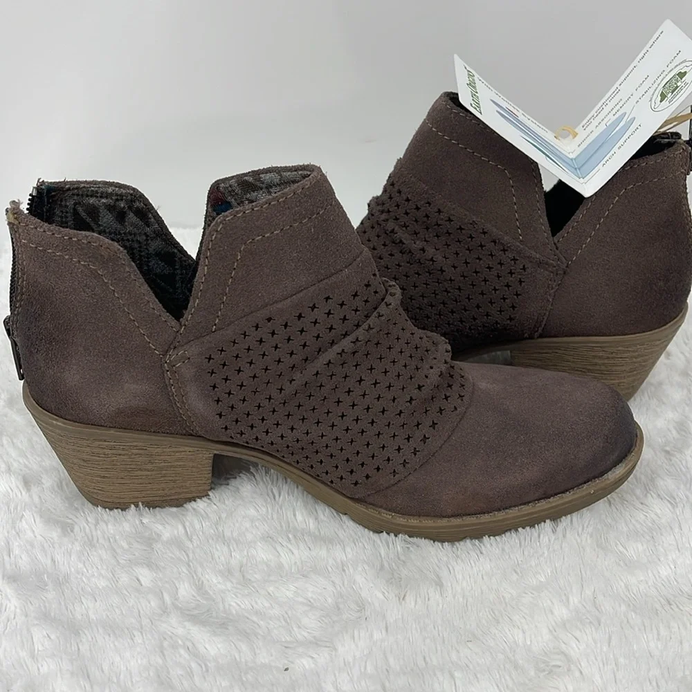 Earth Origins AMANDA Dark Brown Ankle Booties ZIPPER BACK SIZE 6.5 M NEW